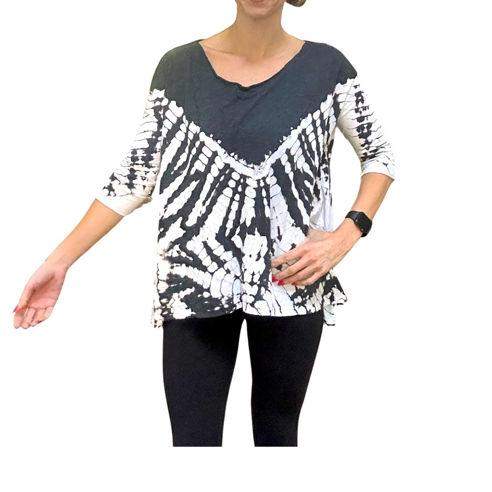We the Free Gray Tie Dye Top